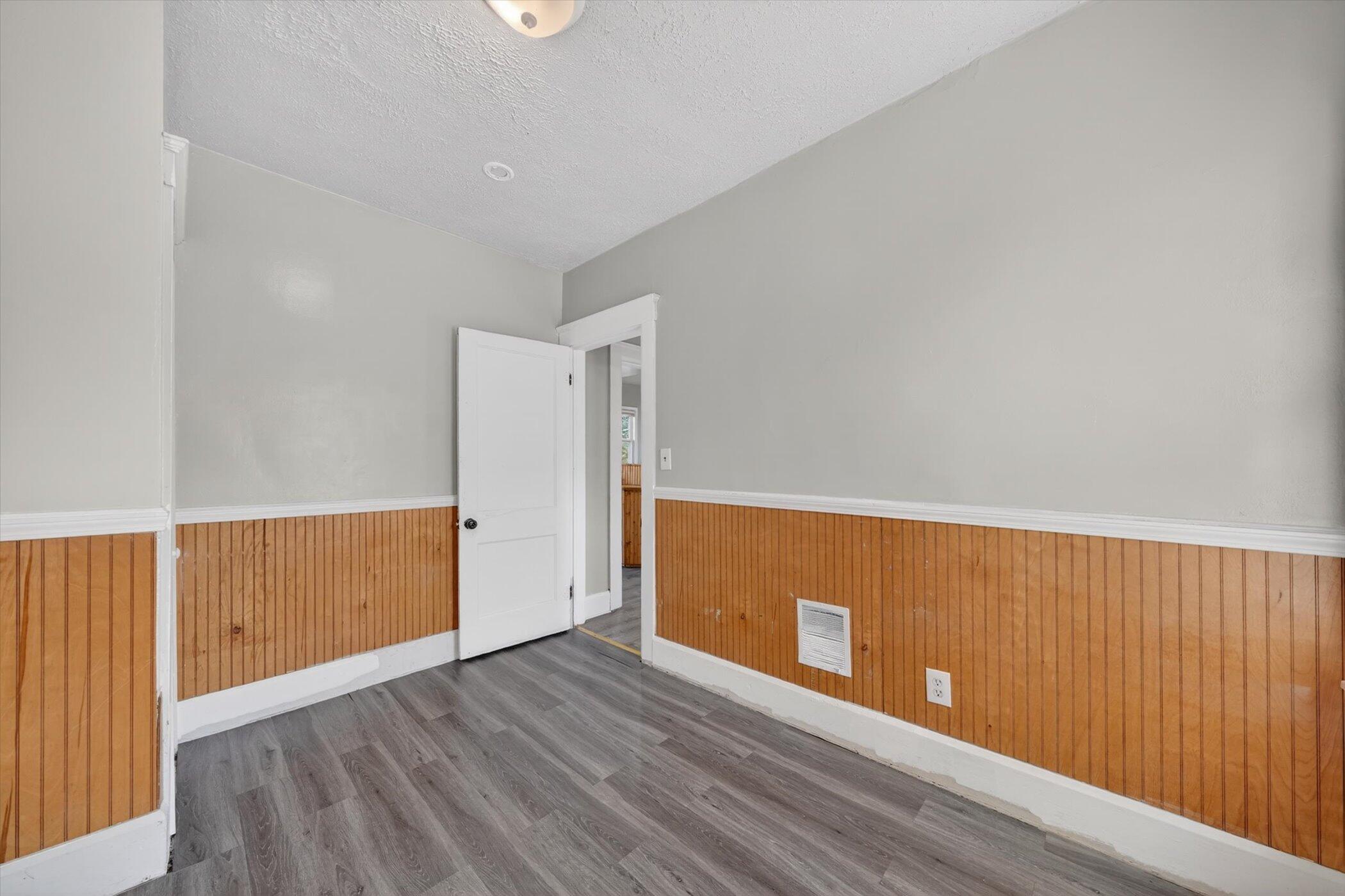2966-2970 Harding Street Detroit, MI 48214 - Photo 21 of 39 21-2970-Harding-St-Detroit-MI-48214-Wind