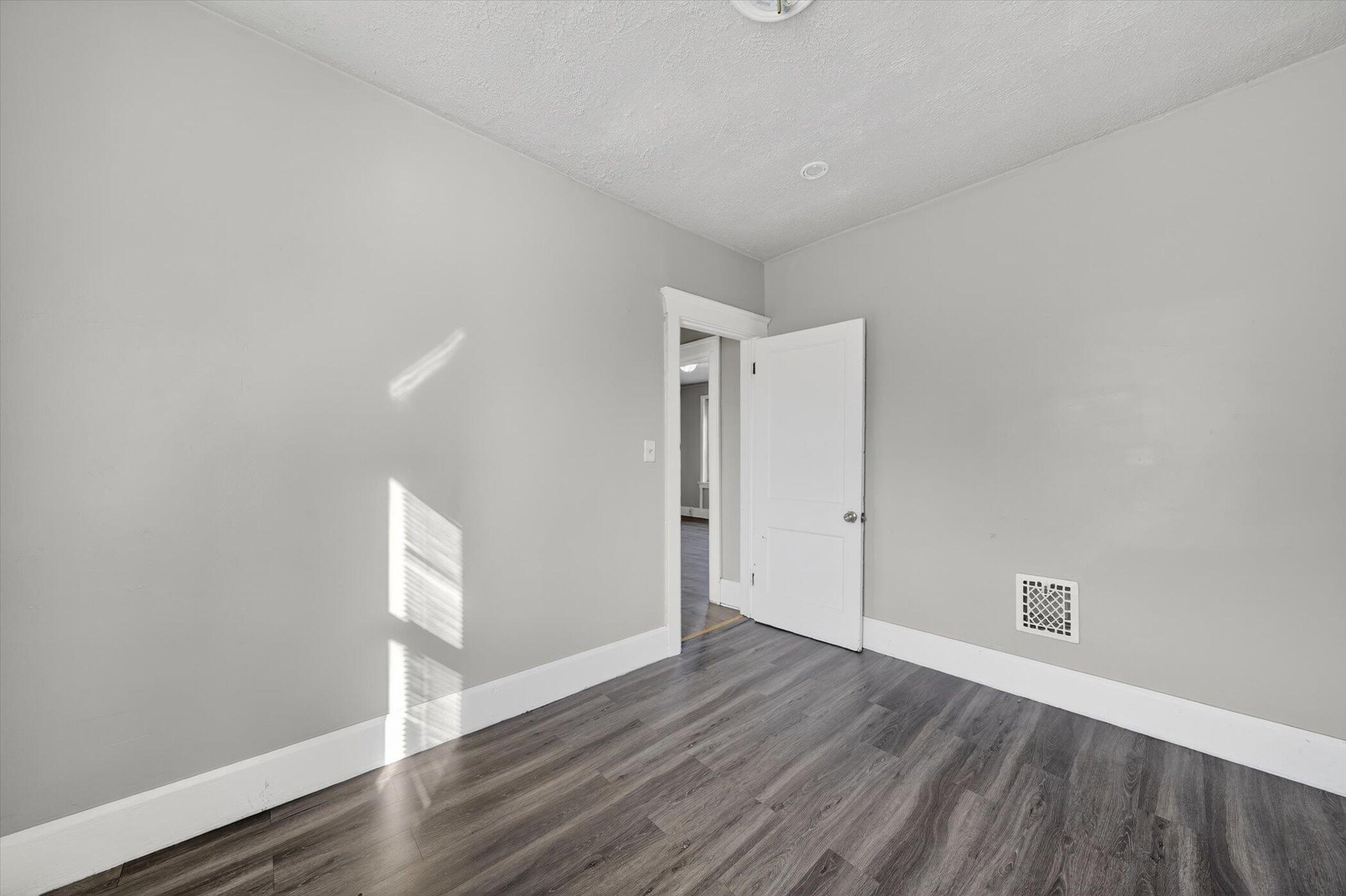 2966-2970 Harding Street Detroit, MI 48214 - Photo 27 of 39 27-2970-Harding-St-Detroit-MI-48214-Wind