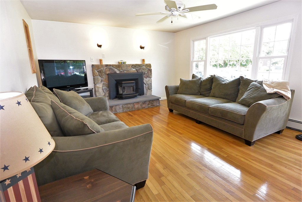 124 Chace Hill Road Lancaster, MA 01523 - Photo 6 of 20