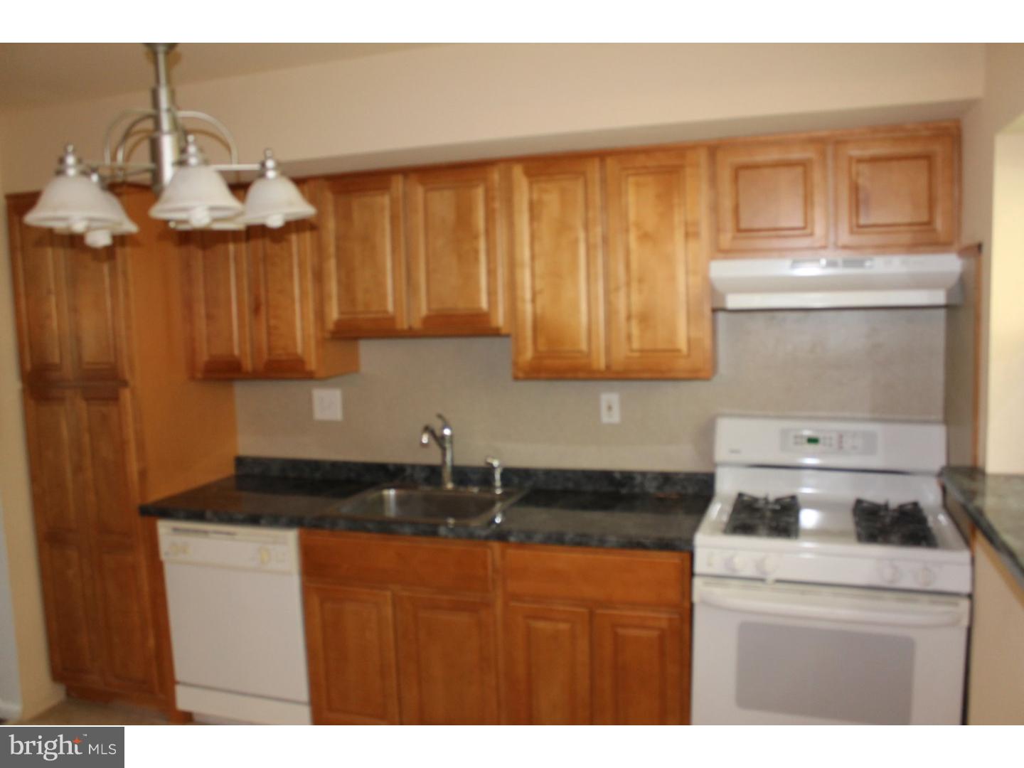 1174 Morefield Road Philadelphia, PA 19115 - Photo 9 of 24
