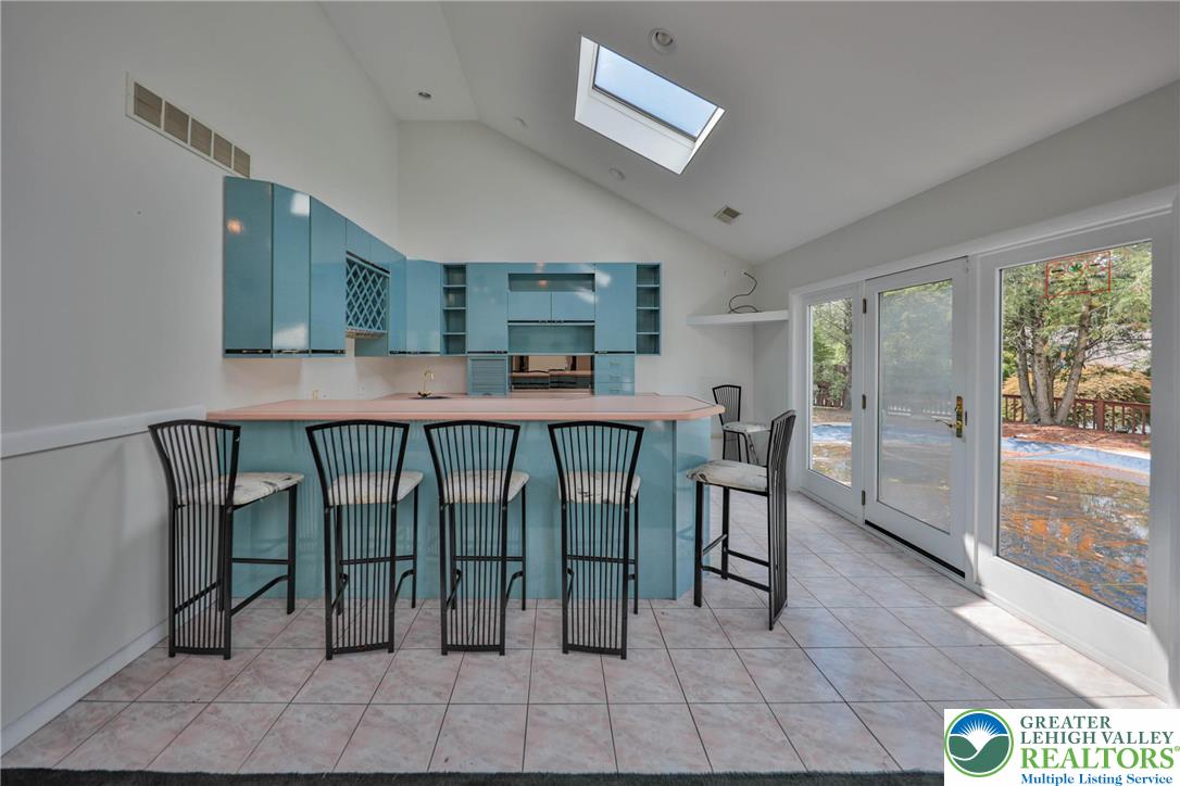 1015 Honeysuckle Road Walnutport, PA 18088 - Photo 17 of 75