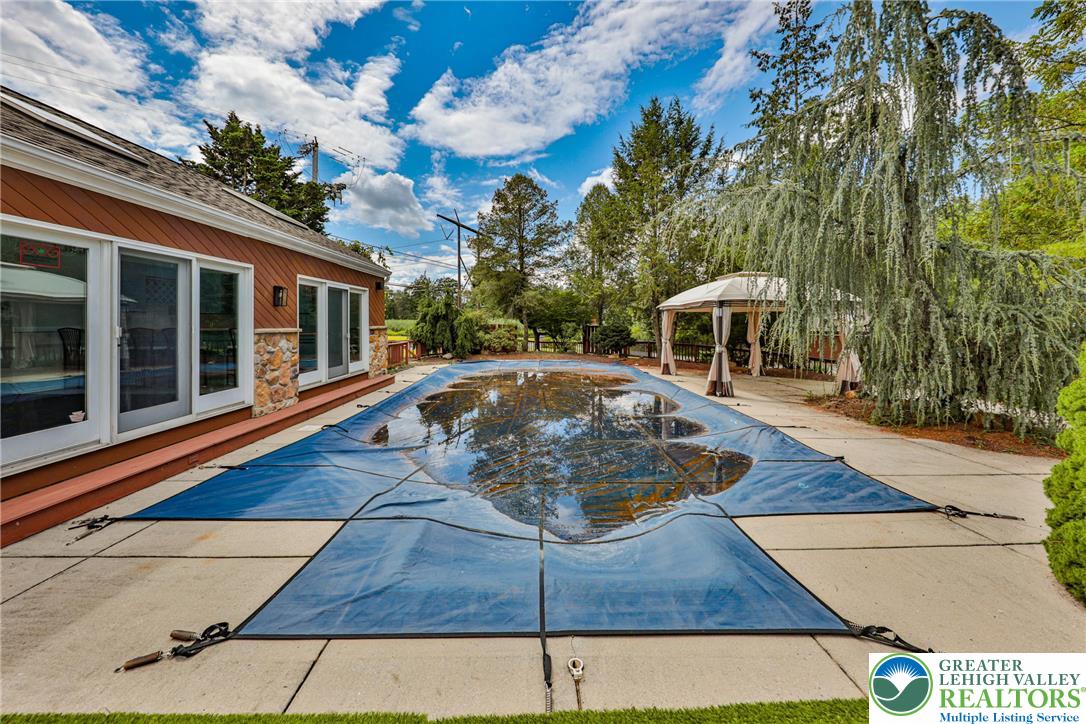 1015 Honeysuckle Road Walnutport, PA 18088 - Photo 58 of 75