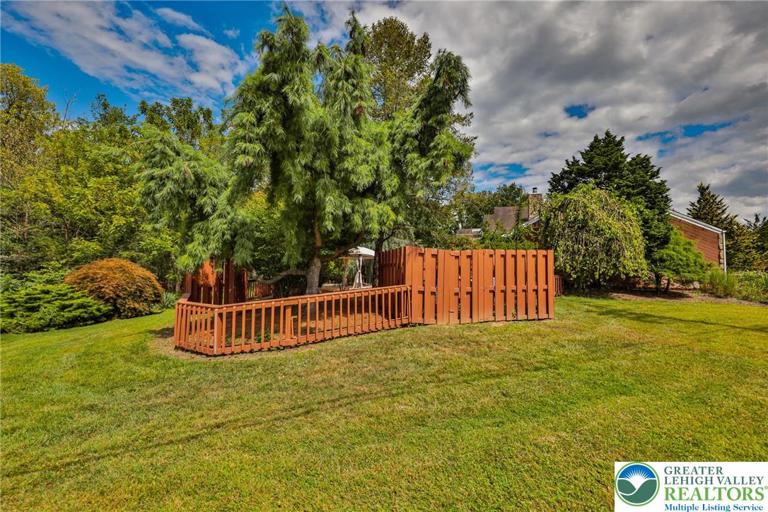 1015 Honeysuckle Road Walnutport, PA 18088 - Photo 62 of 75