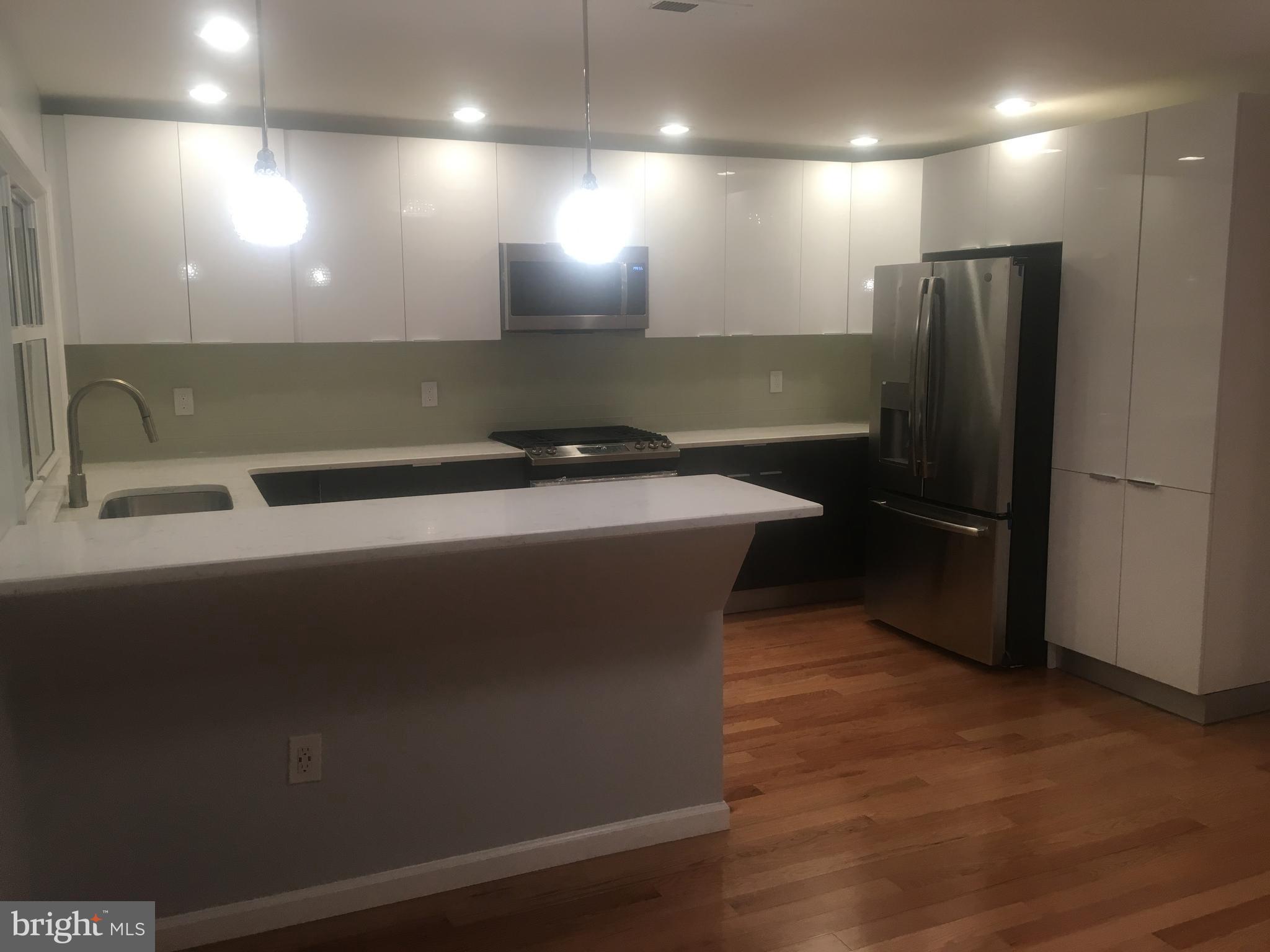 3572 Teton Road Philadelphia, PA 19154 - Photo 3 of 16