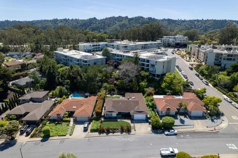 $3,695,000 | 1857 Hunt Drive, Burlingame, CA 94010