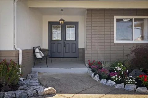 $3,695,000 | 1857 Hunt Drive, Burlingame, CA 94010