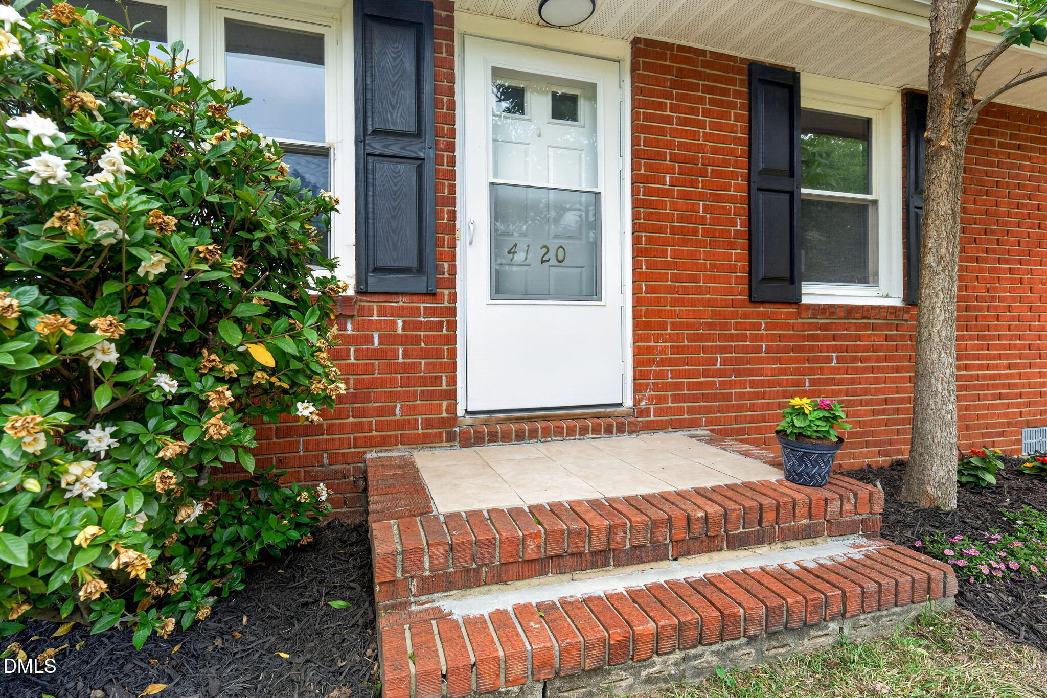 4120 Campbell Road Raleigh, NC 27606 - Photo 4 of 42 5-web-or-mls-4120 Campbell Rd - 5