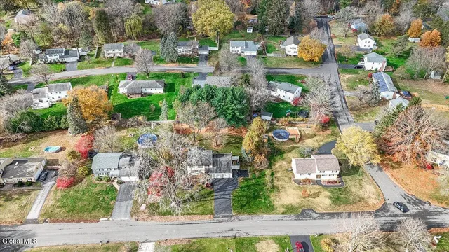 $479,000 | 23 Olde Coach Road, Glenville, NY 12302