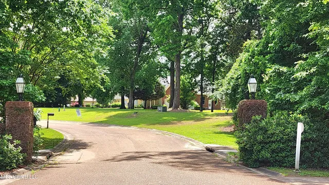 $84,000 | 0 Bluff Hills Place, Natchez, MS 39120
