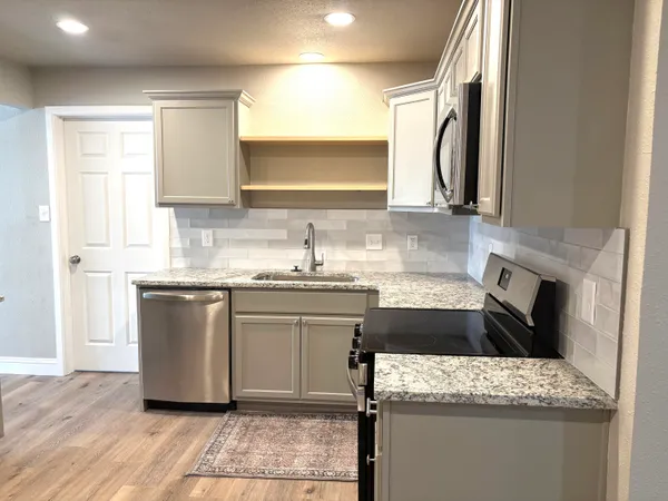 $172,500 | 802 South Lons Street, Brownfield, TX 79316