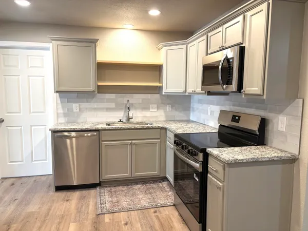 $172,500 | 802 South Lons Street, Brownfield, TX 79316