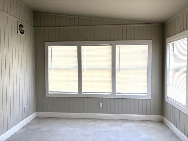 $172,500 | 802 South Lons Street, Brownfield, TX 79316