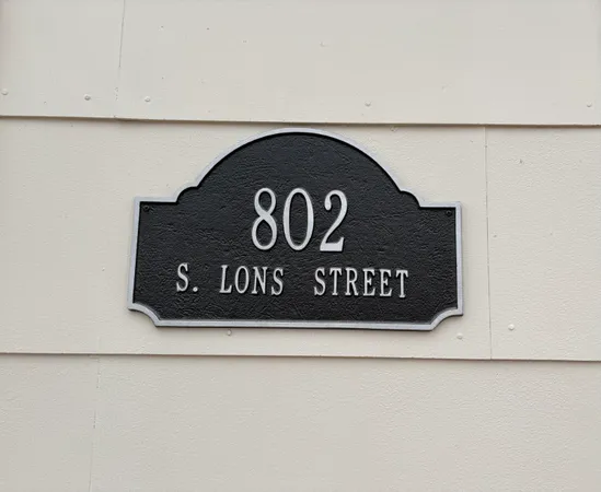 $172,500 | 802 South Lons Street, Brownfield, TX 79316
