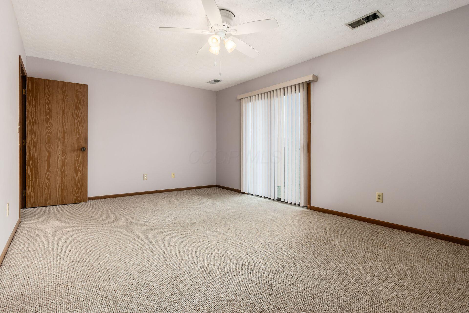 5885 Beechcroft Road, Unit 306 Columbus, OH 43229 - Photo 18 of 33 018_95d_i 5885 Beechcroft 008