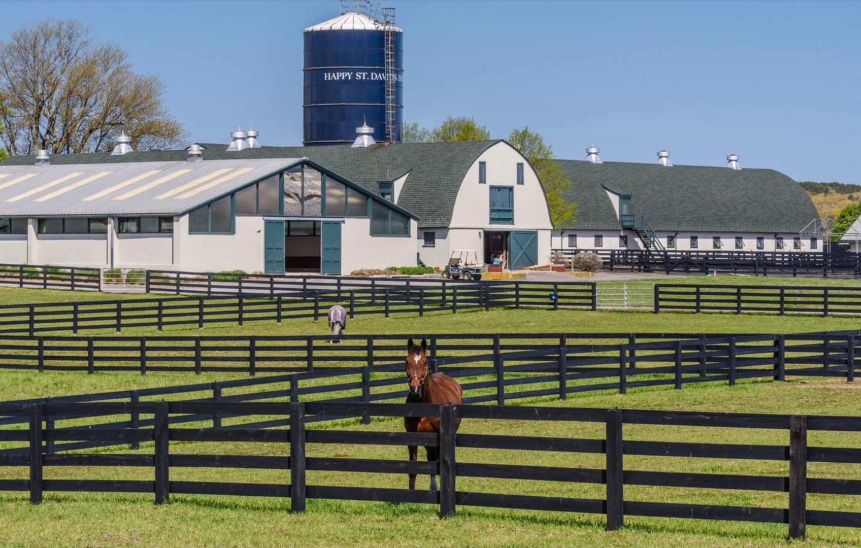 67 Norris Lane Bridgehampton, NY 11937 - Photo 31 of 32 a front view of a house with a yard