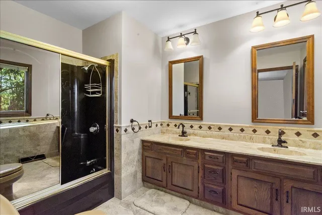 $299,900 | 1673 County Road 1100 East, Carmi, IL 62821