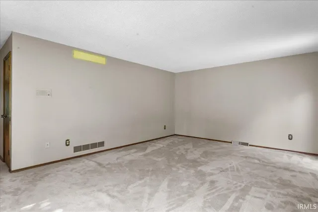 $299,900 | 1673 County Road 1100 East, Carmi, IL 62821