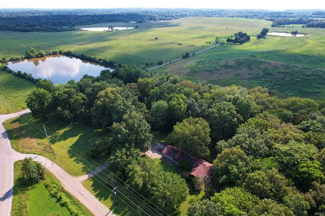 $299,900 | 1673 County Road 1100 East, Carmi, IL 62821