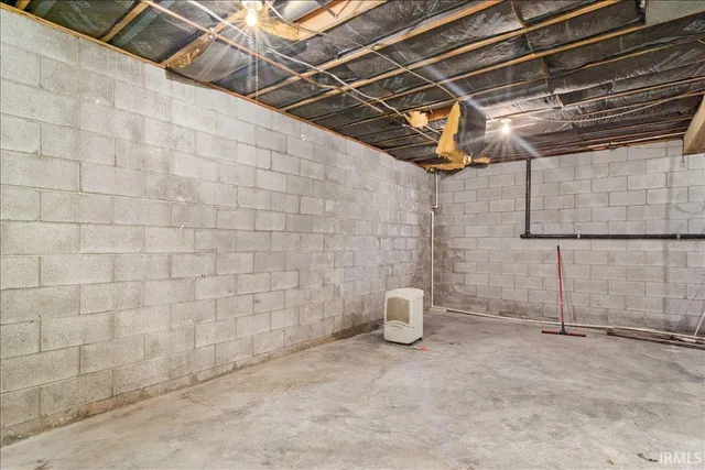 $299,900 | 1673 County Road 1100 East, Carmi, IL 62821