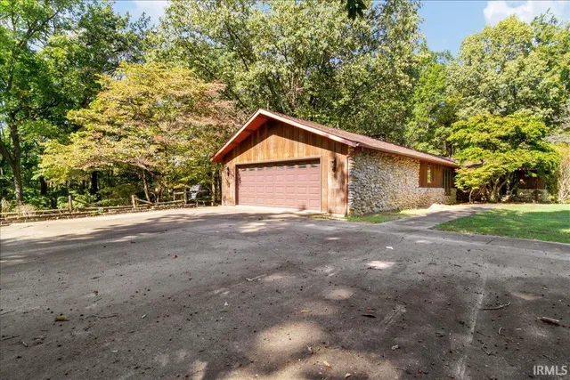 $299,900 | 1673 County Road 1100 East, Carmi, IL 62821