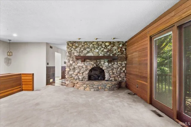 $299,900 | 1673 County Road 1100 East, Carmi, IL 62821