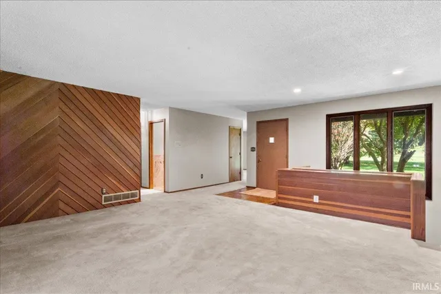 $299,900 | 1673 County Road 1100 East, Carmi, IL 62821