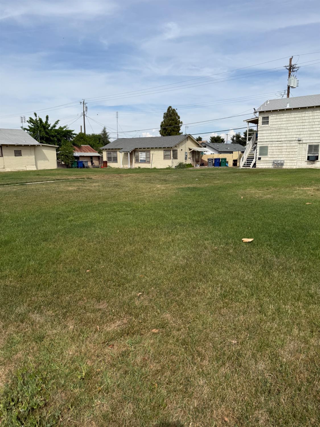 2406 B Street Selma, CA 93662 - Photo 5 of 6