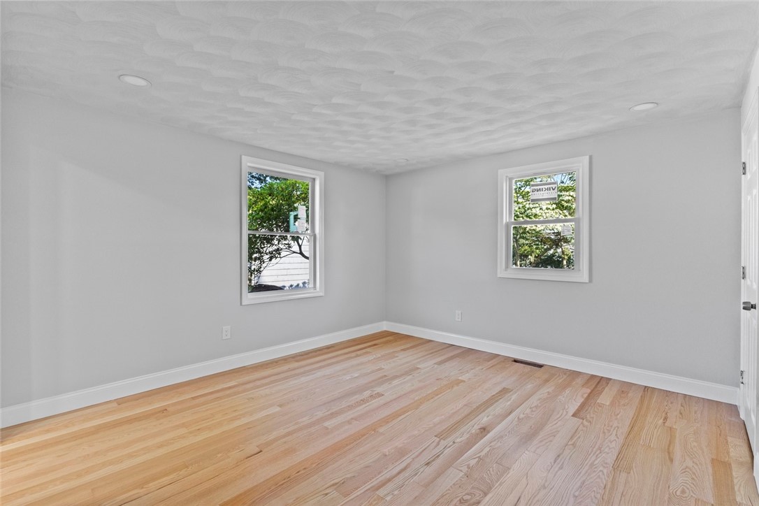 3 Riverview Avenue Westerly, RI 02891 - Photo 26 of 36