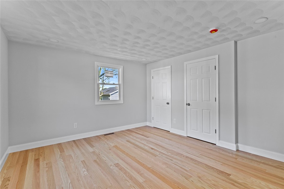 3 Riverview Avenue Westerly, RI 02891 - Photo 27 of 36