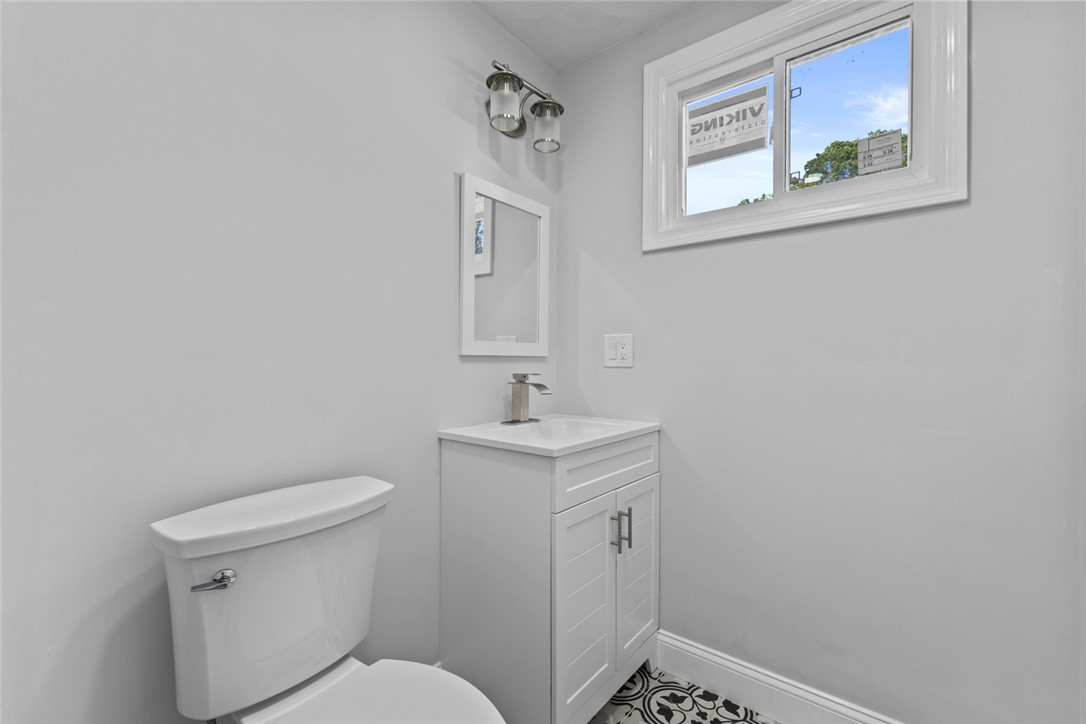 3 Riverview Avenue Westerly, RI 02891 - Photo 29 of 36