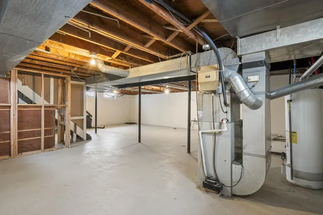 $1,800 | 27576 MacKenzie Drive, Westland, MI 48185