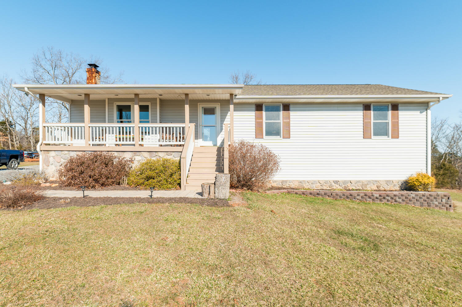 1707 Airport Rd.-13