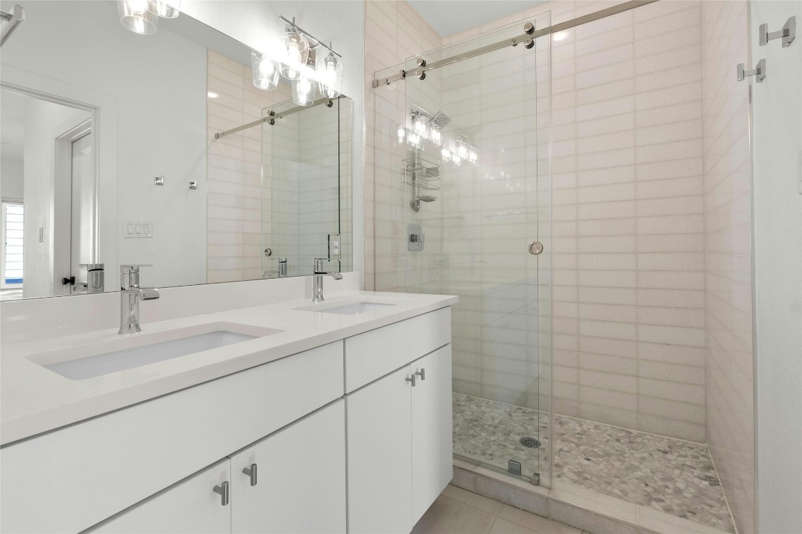 5812 Sutherlin Road, Unit 13 Austin, TX 78723 - Photo 15 of 30