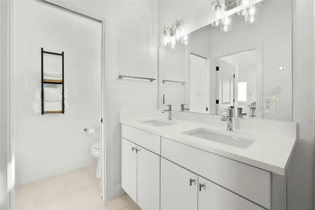 $3,500 | 5812 Sutherlin Road, Unit 13, Austin, TX 78723