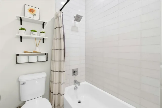 $3,500 | 5812 Sutherlin Road, Unit 13, Austin, TX 78723