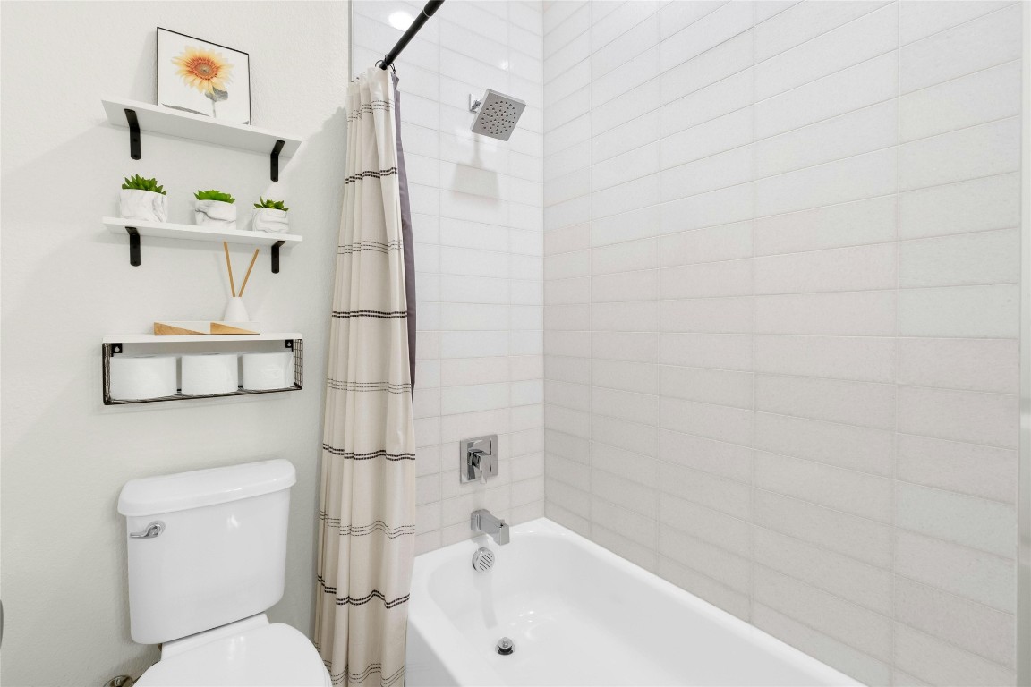 5812 Sutherlin Road, Unit 13 Austin, TX 78723 - Photo 20 of 30