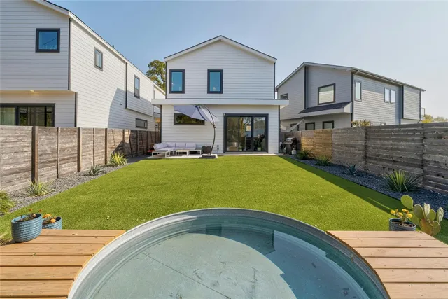 $3,500 | 5812 Sutherlin Road, Unit 13, Austin, TX 78723