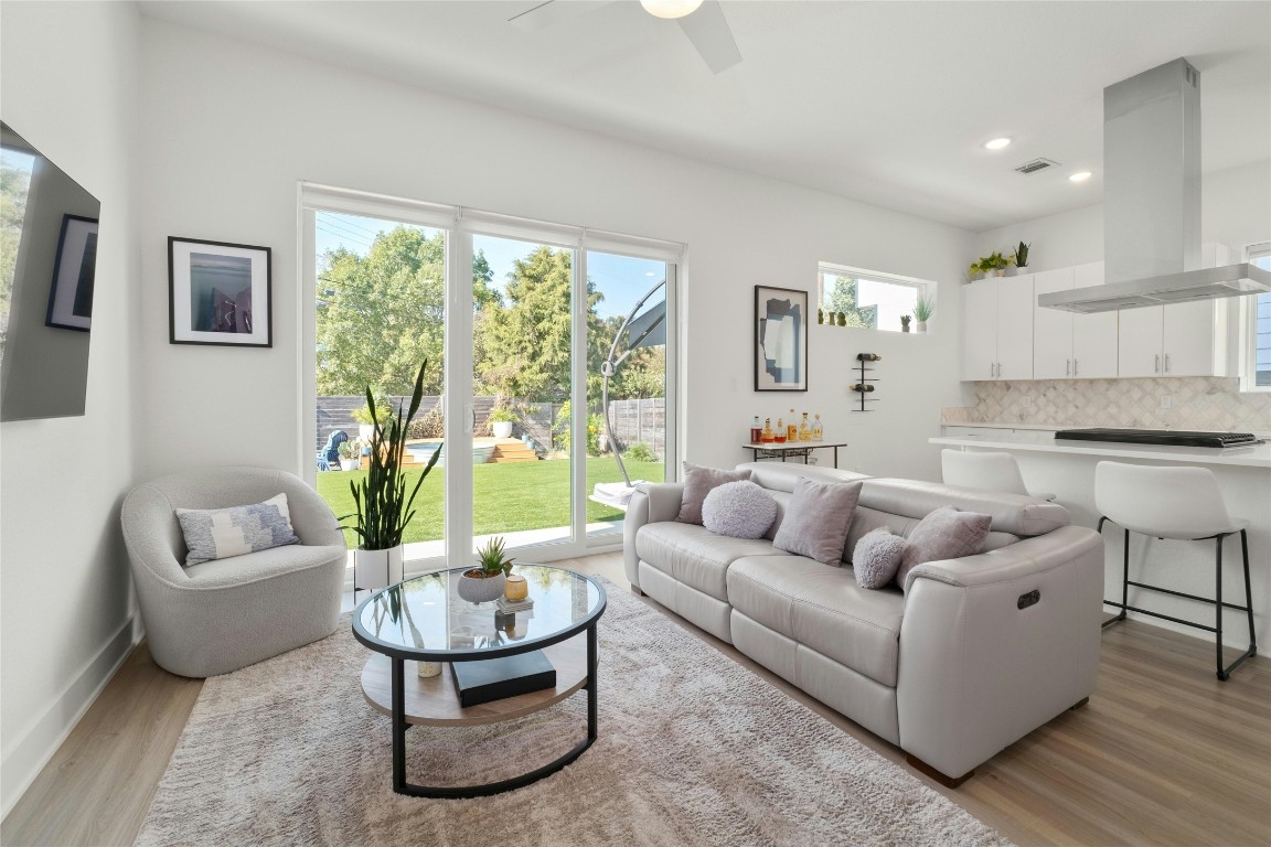 5812 Sutherlin Road, Unit 13 Austin, TX 78723 - Photo 3 of 30