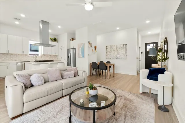 $3,500 | 5812 Sutherlin Road, Unit 13, Austin, TX 78723