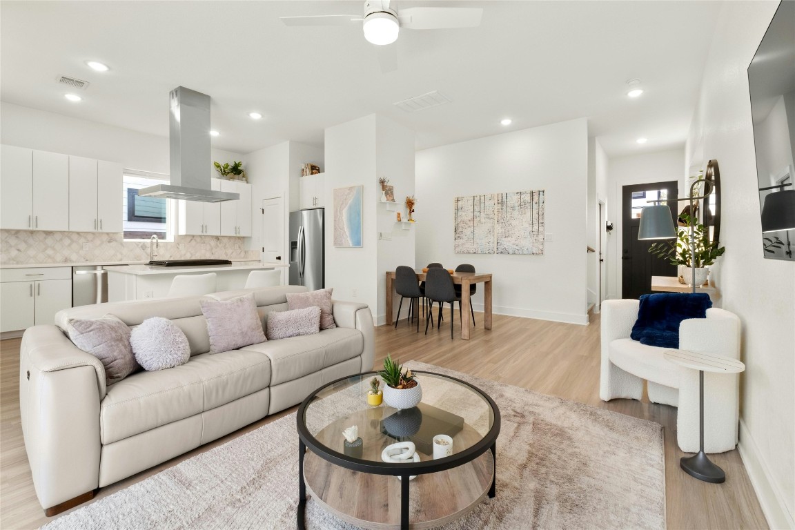 5812 Sutherlin Road, Unit 13 Austin, TX 78723 - Photo 4 of 30