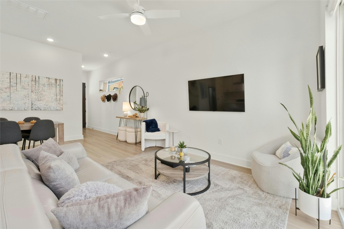 5812 Sutherlin Road, Unit 13 Austin, TX 78723 - Photo 5 of 30