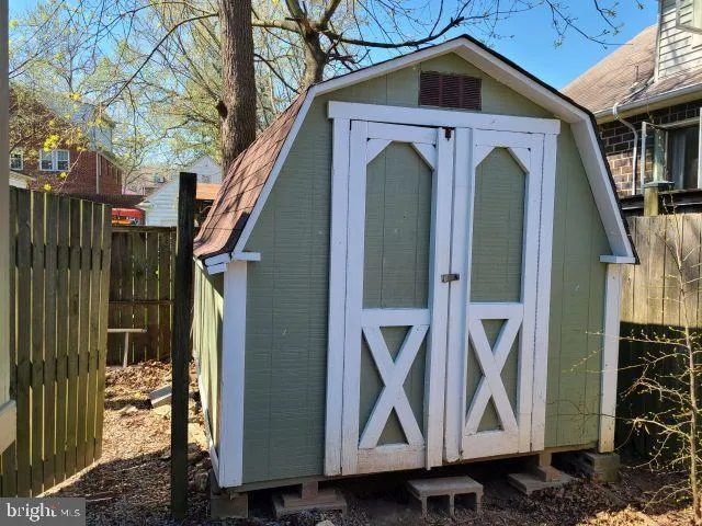 $975,000 | 806 Maplewood Avenue, Takoma Park, MD 20912