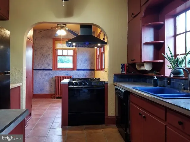 $975,000 | 806 Maplewood Avenue, Takoma Park, MD 20912