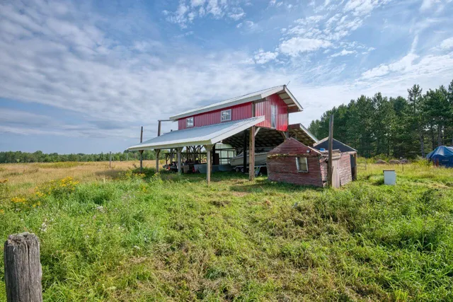 $299,900 | 7349 Lax Road, Embarrass, MN 55732