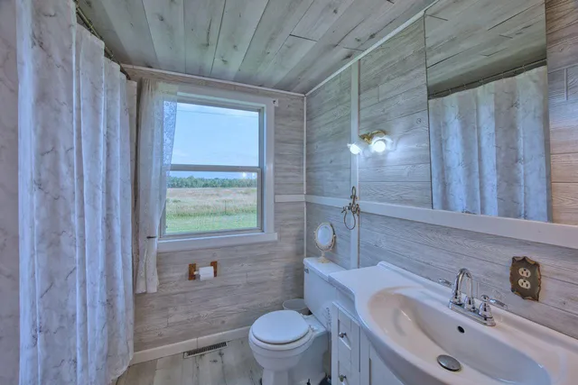 $299,900 | 7349 Lax Road, Embarrass, MN 55732