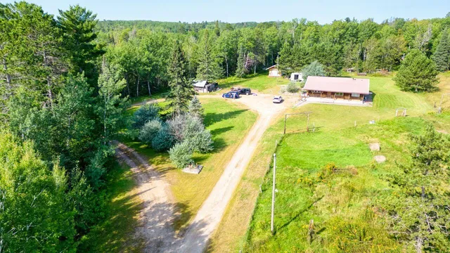 $299,900 | 7349 Lax Road, Embarrass, MN 55732