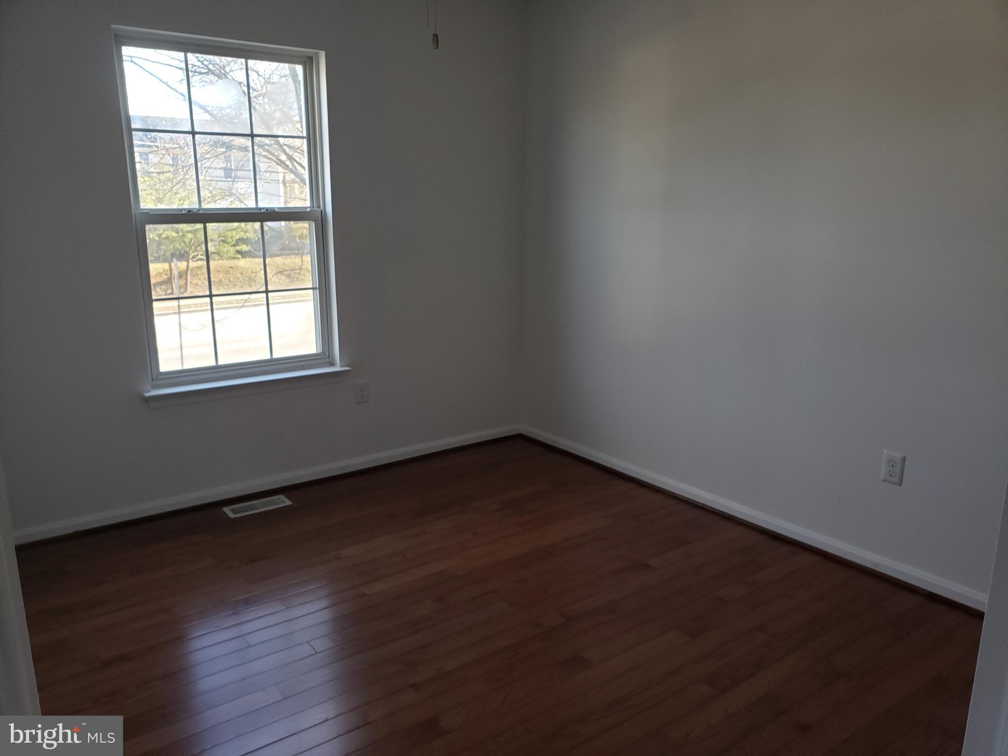10517 Thrift Road Clinton, MD 20735 - Photo 11 of 21 Gallery Image 11