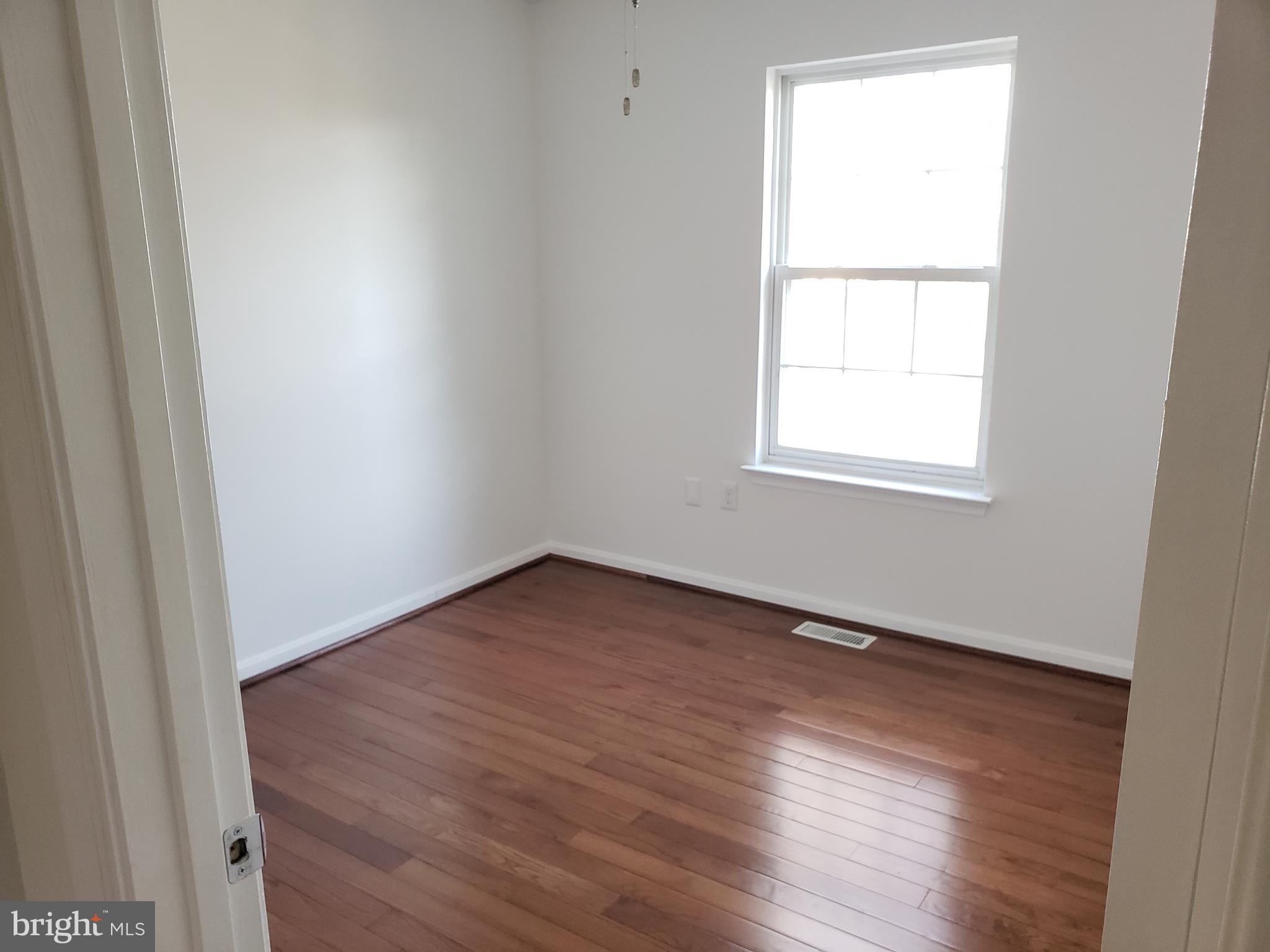 10517 Thrift Road Clinton, MD 20735 - Photo 10 of 21 Gallery Image 10