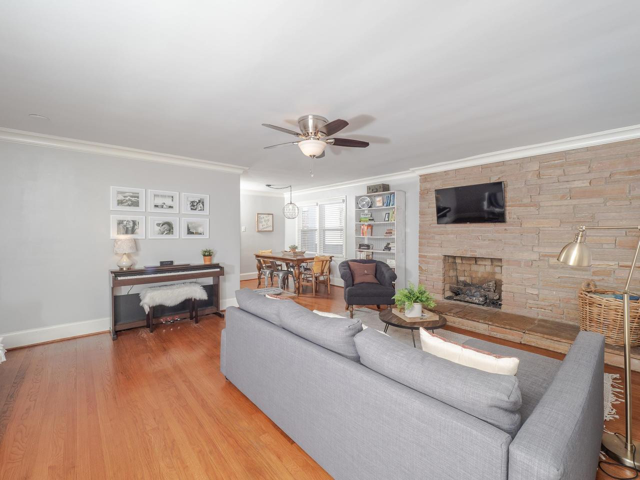 16 South Pettigrew Street Raleigh, NC 27610 - Photo 3 of 25 Family Room