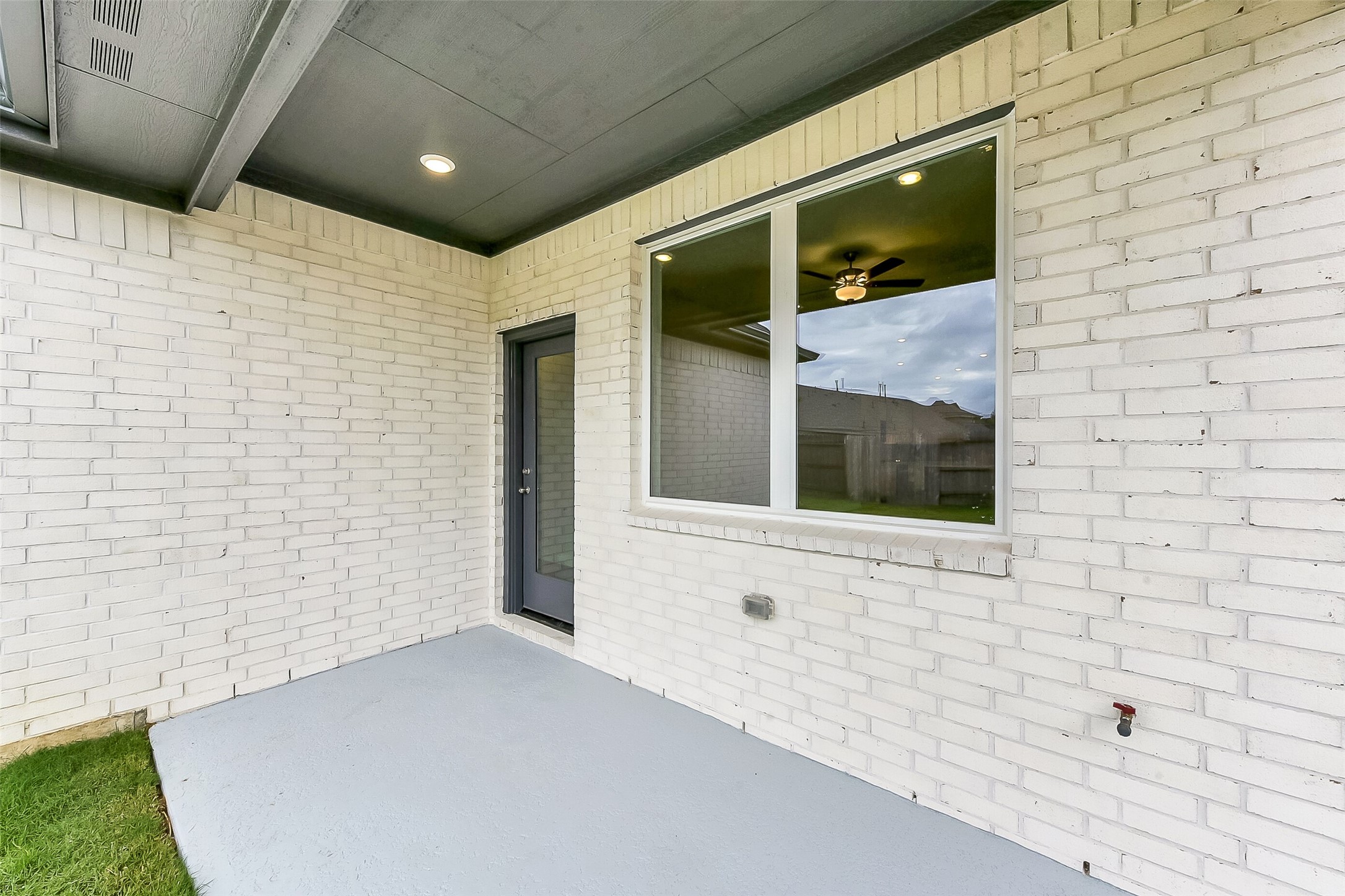 16323 Placid Stream Street Conroe, TX 77302 - Photo 31 of 36 a bathroom with a tub and a shower